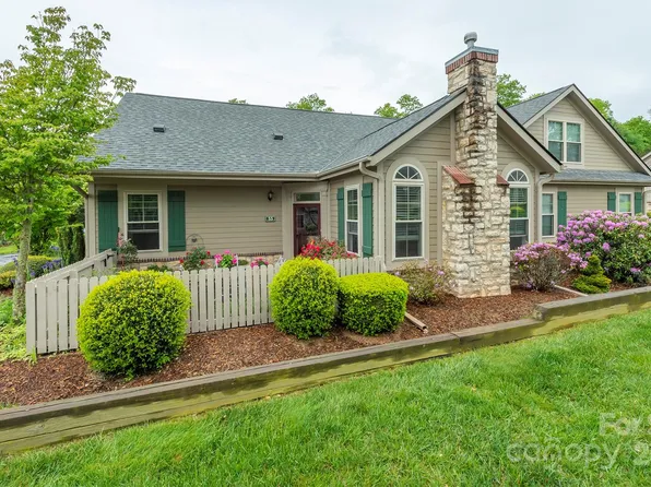 55 Outlook Cir, Swannanoa, NC 28778