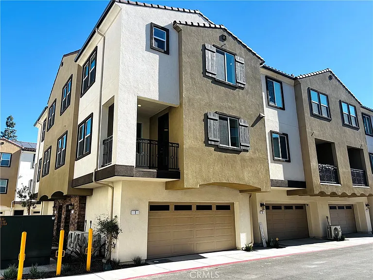 2450 E Agave St #1 — Photo 17