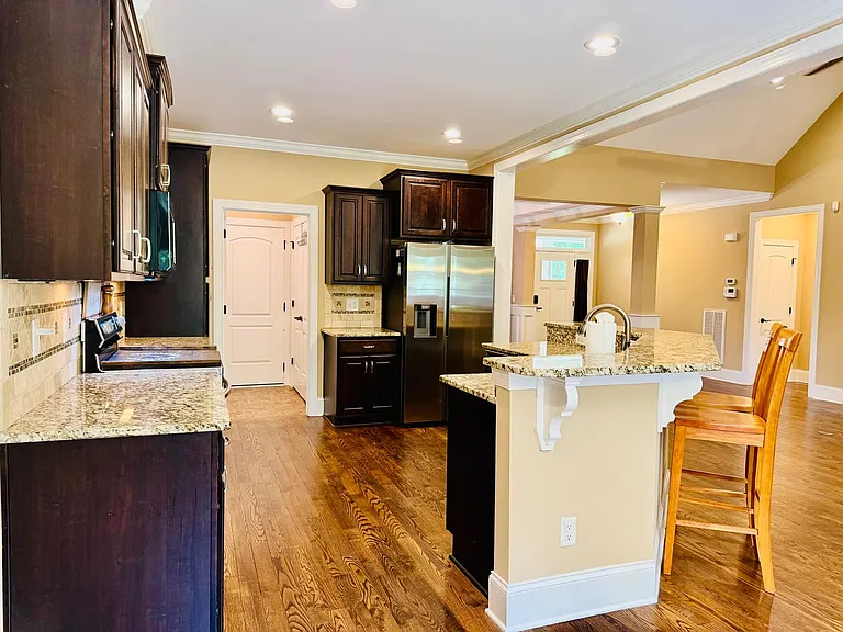 3658 Pleasants Ridge Dr — Photo 11