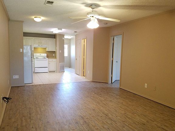 3rd image of 609 N Elkhart Ave APT B
