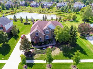 18985 Heather Ridge Dr, Northville, MI 48168