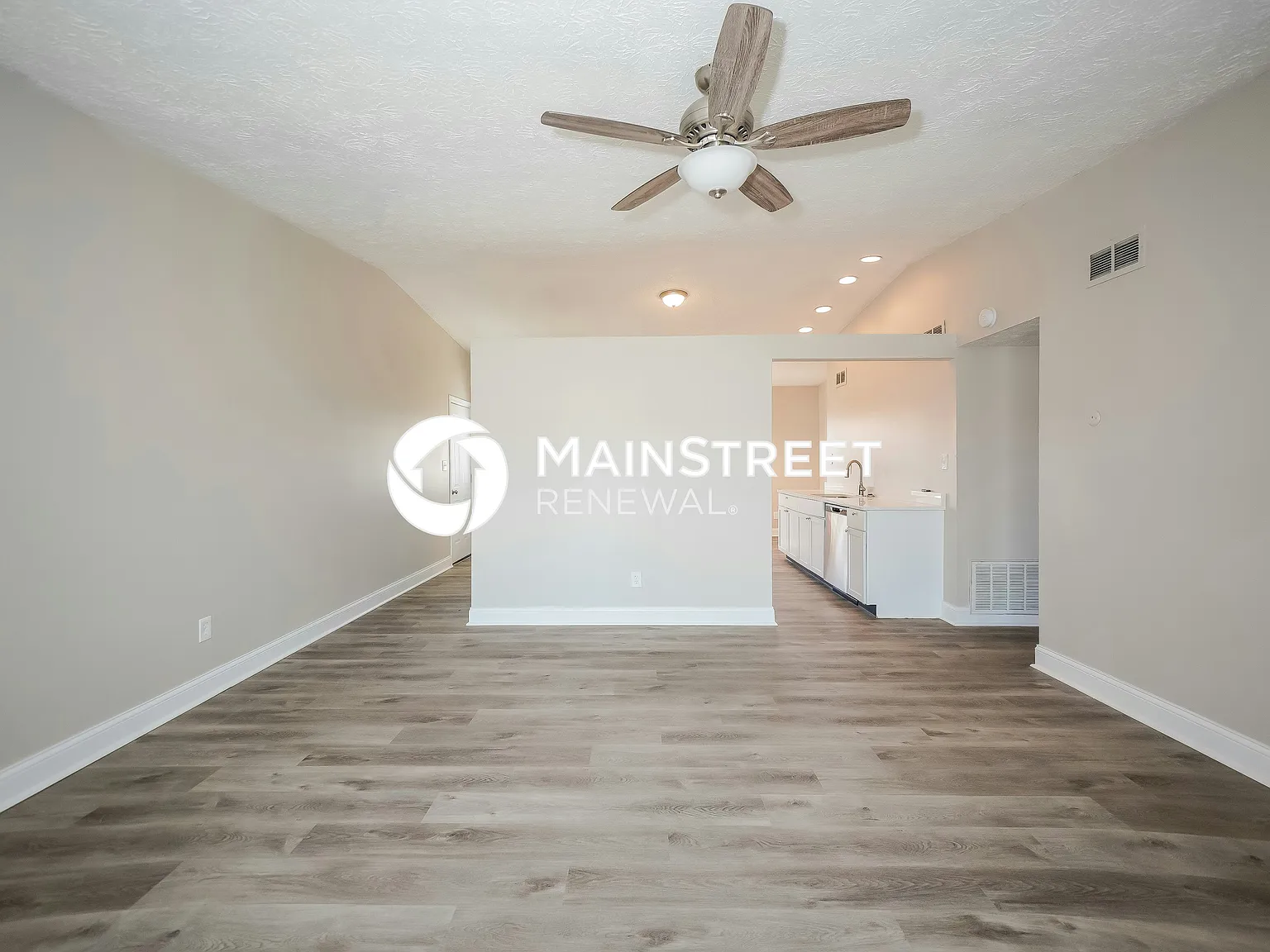 6107 Old Mill Dr — Photo 4
