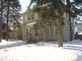 1002 Chestnut St, Grand Forks, ND 58201