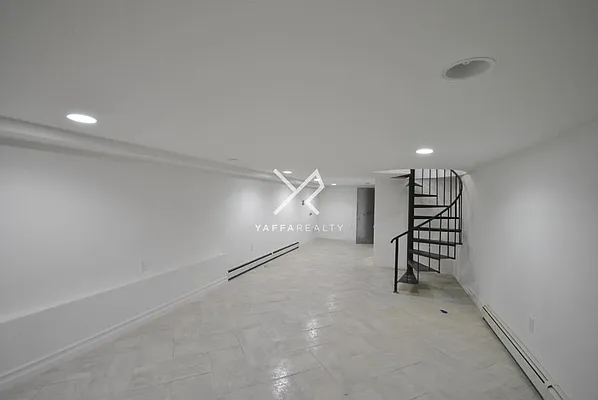 Rented by Yaffa Realty LLC | media 11