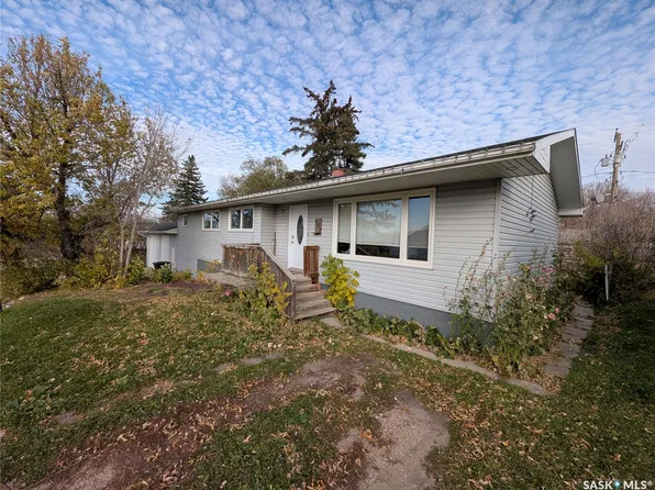 107 Carlton Street, Viscount, SK S0K 4M0