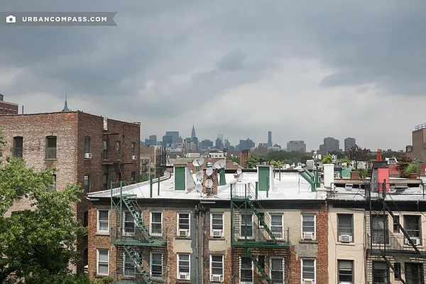 Rented by Compass | media 47