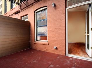 324 E 52nd St APT 1D, New York, NY 10022