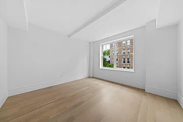 Rented by R New York