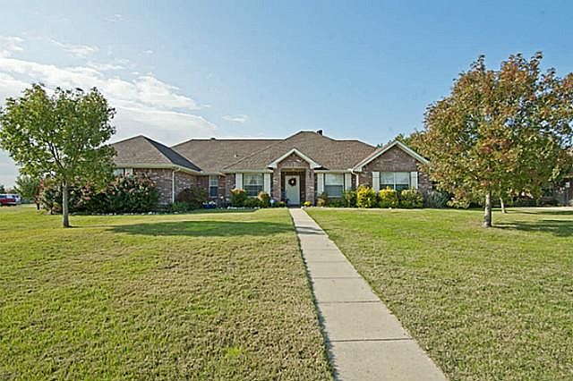 1st image of 304 Grant Dr