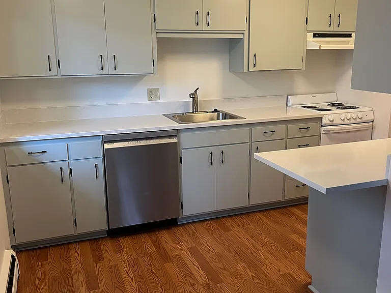 412 N 45th St #102 — Photo 1