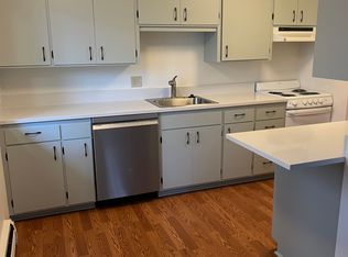 412 N 45th St APT 102, Seattle, WA 98103