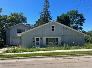639-641 Williams St #639, Janesville, WI 53545
