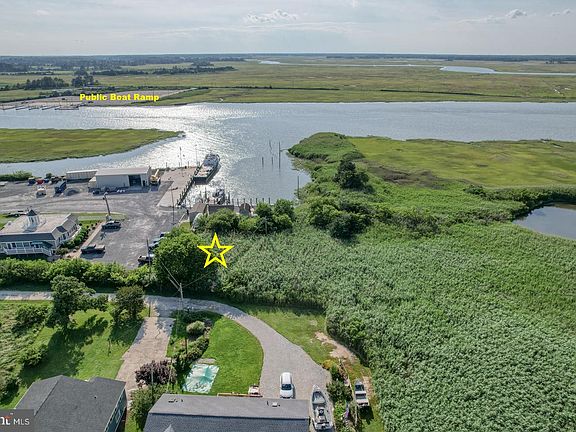 3rd image of 108 Driftwood Cir