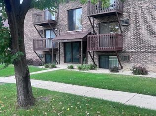 8238 Woodland Dr #D, Darien, IL 60561