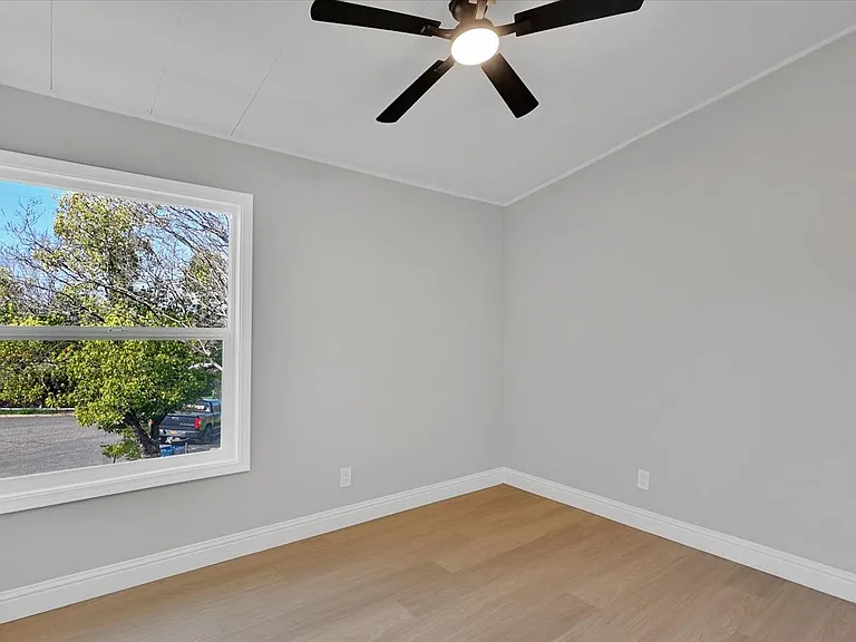 37 Westwood Way — Photo 11