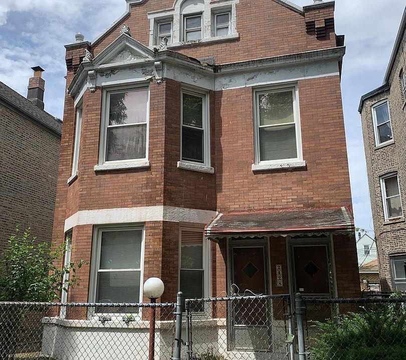 1st image of 2428 S Avers Ave