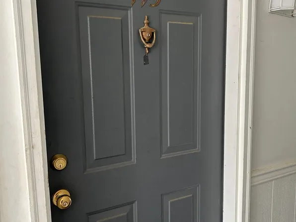 193 Rachel Ct, Franklin Park, NJ 08823