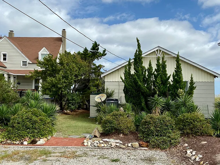 756 W Ocean View Ave — Photo 13