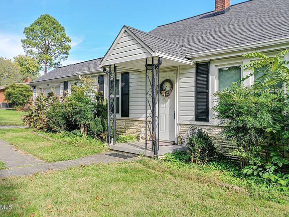 2nd image of 2228 Montvale Rd