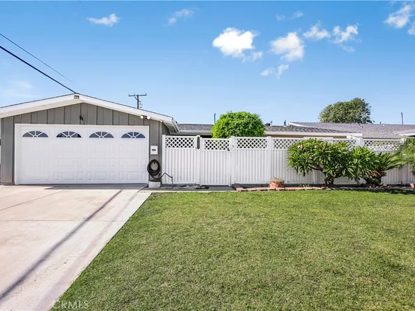 13681 Olympus Dr, Westminster, CA 92683