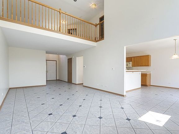 4th image of 615 Arrowwood Ct