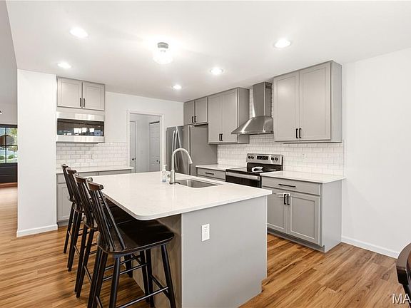 4th image of 123 Cedar Hts
