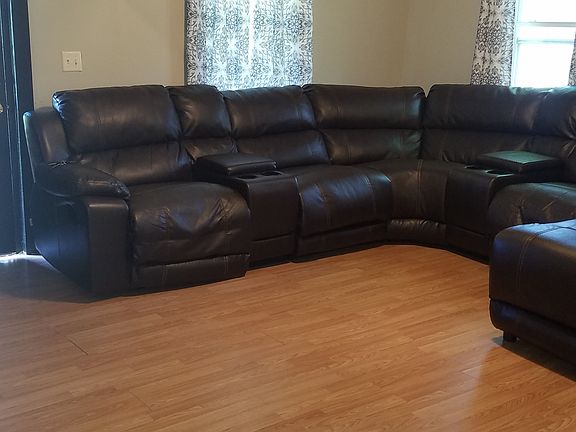 2nd image of 405 Petros Ave