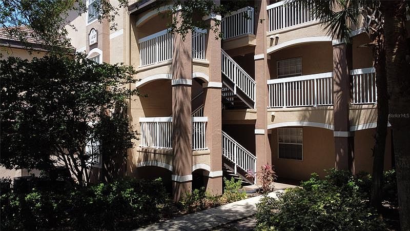1st image of 14025 Fairway Island Dr APT 322
