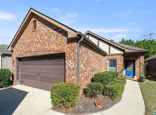 6562 Southern Trace Dr, Leeds, AL 35094