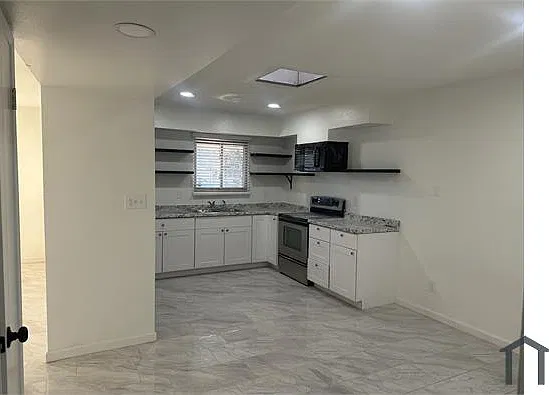 3 bed, $2,500 — Photo 4