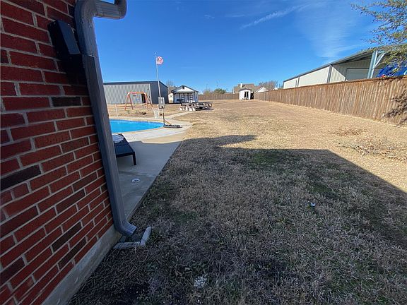 4th image of 113 Paddock Rdg