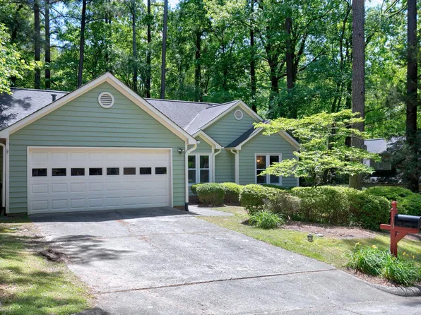 113 Wethersfield Dr, Cary, NC 27513