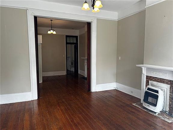 3rd image of 707 N Alexander St