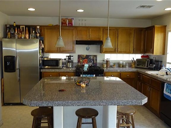 3rd image of 5894 Mendocino Hill Ave