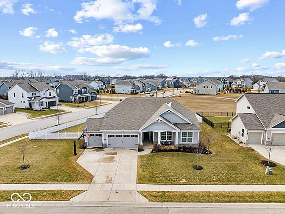 4th image of 15977 Bugle Ridge Dr