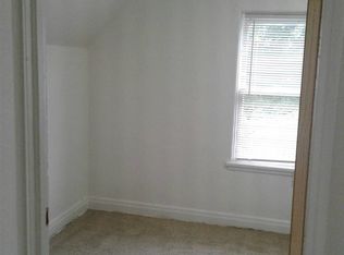 2819 Ezra Ave APT 4, Zion, IL