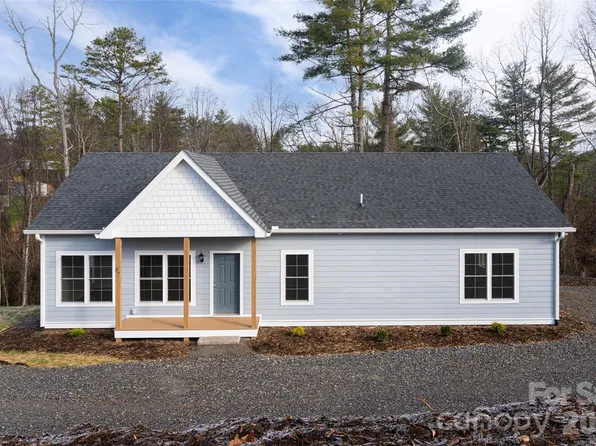 87 Locust Grove Rd, Weaverville, NC 28787
