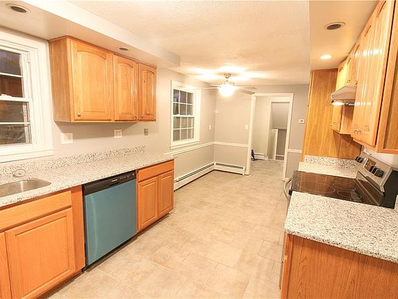 4th image of 8516 Sugar Tree Dr
