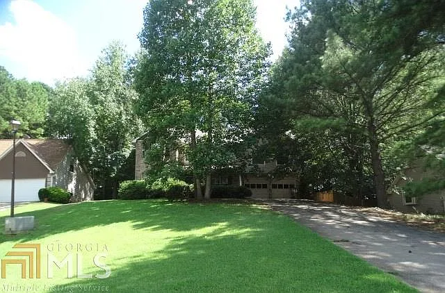 312 Eagle Ct photo 1