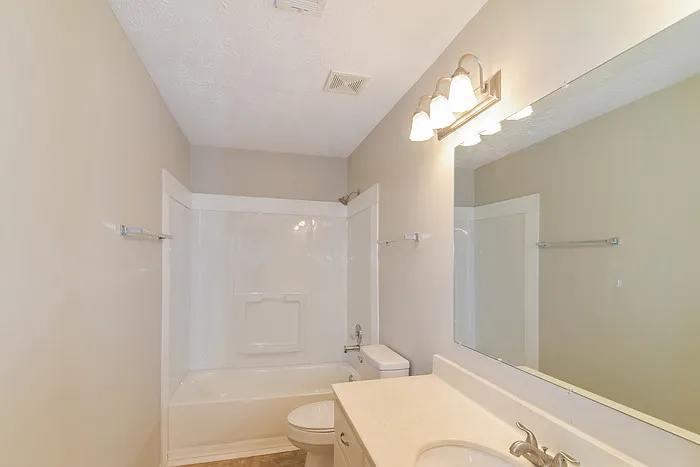 175 Honeysuckle Ct — Photo 7