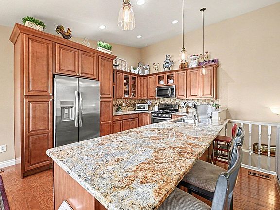 5th image of 333 N 46th Ave Ct