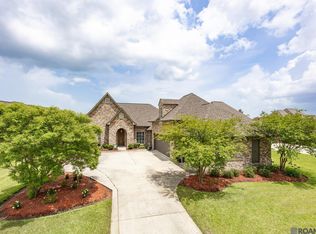 6284 Royal Lakes Estates Ave, Gonzales, LA 70737