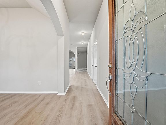 4th image of 20931 Hamlet Ridge Ln