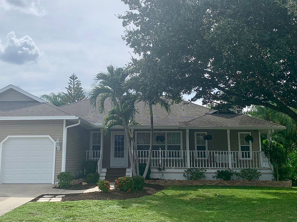 2-car garage, 3/2 charming