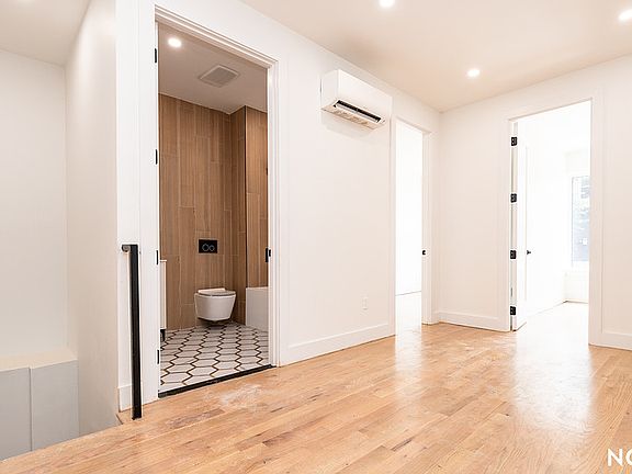 4th image of 489 Grand St #1H