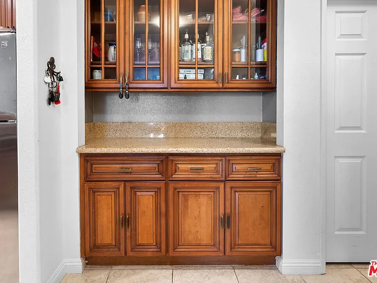 1200 S Corning St #201 — Photo 7