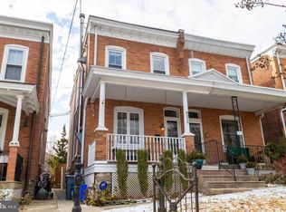 8220 Ardleigh St, Philadelphia, PA 19118