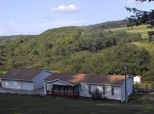 102 Holly Rd, Chicora, PA 16025