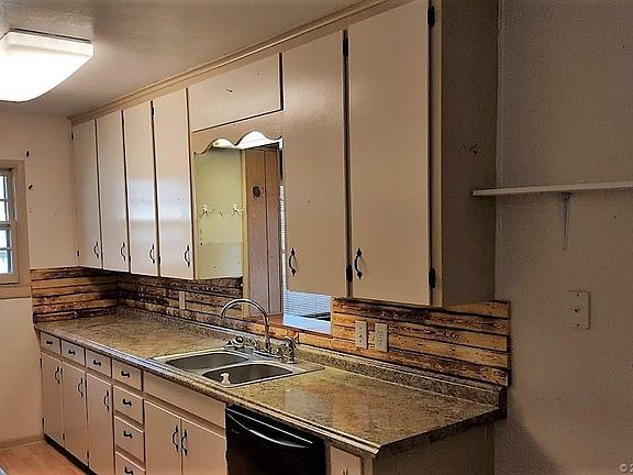 5th image of 4118 Morgan Ave