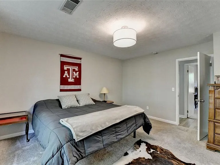 1132 Owen Cir — Photo 14